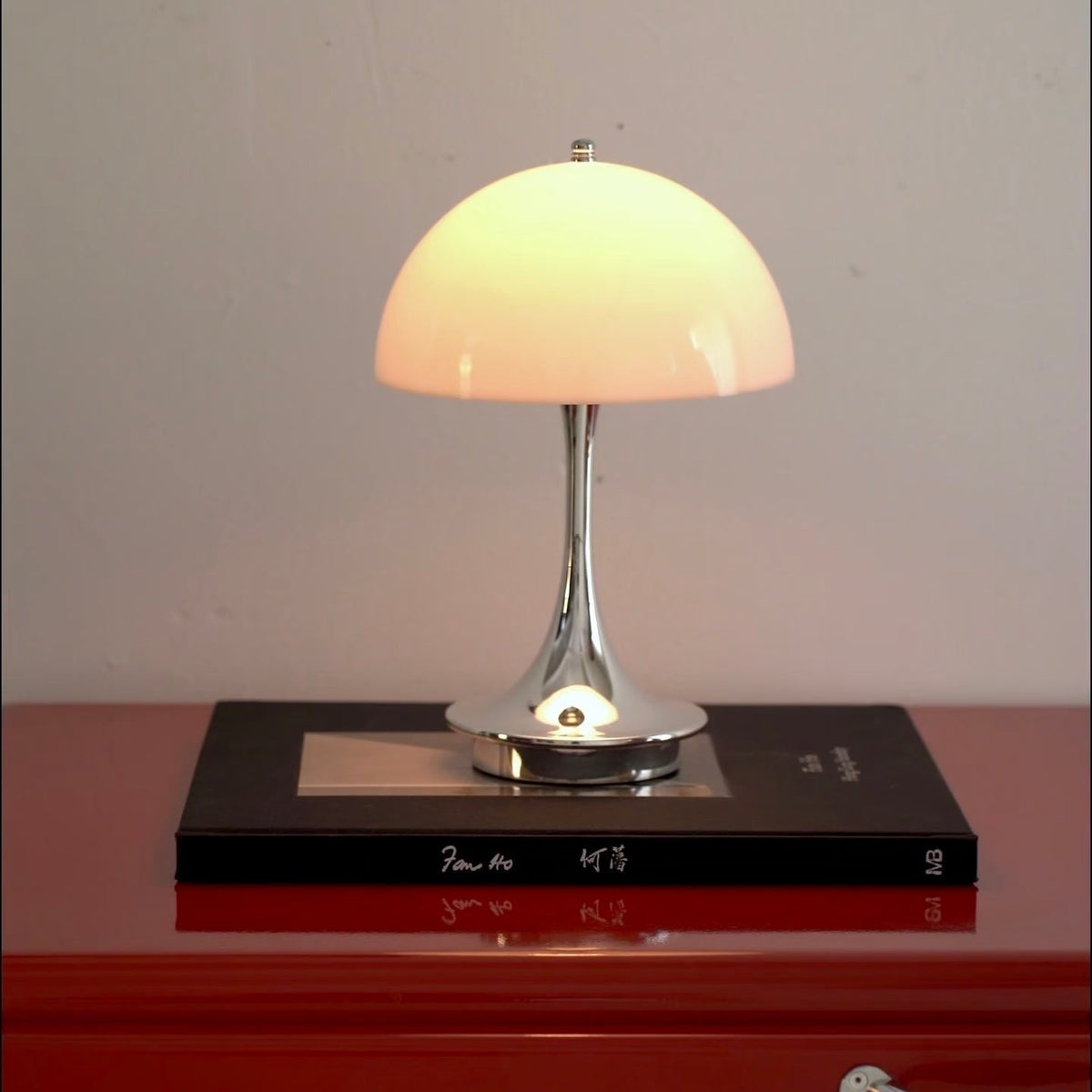 Panthella Mushroom Table Lamp