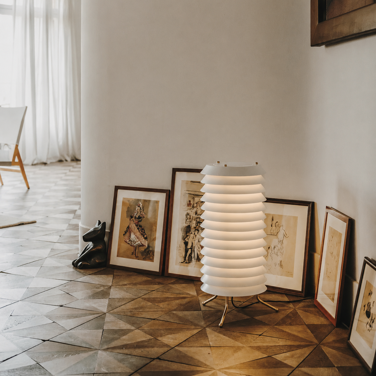 Soleil Multi-Arm Iron Table Lamp