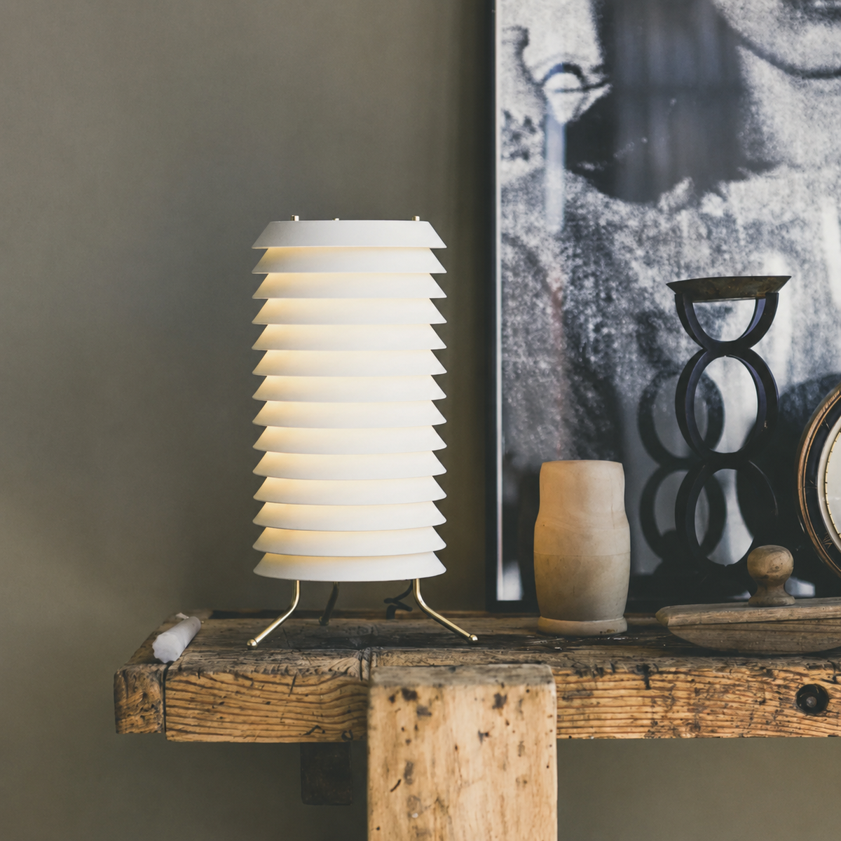 Soleil Multi-Arm Iron Table Lamp