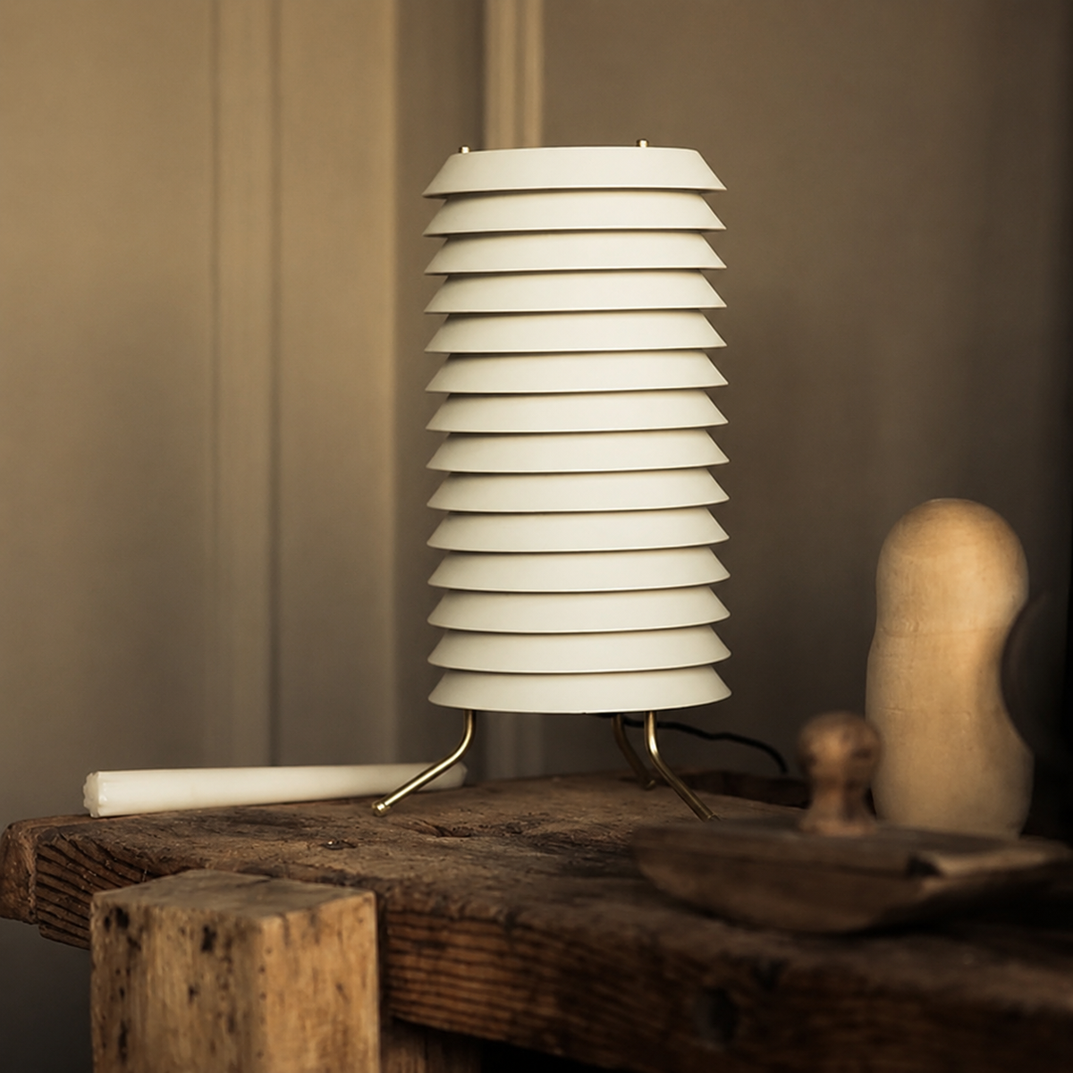 Soleil Multi-Arm Iron Table Lamp
