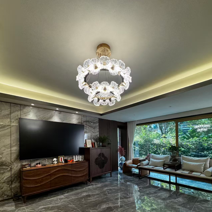 Fleur Bloom Chandelier
