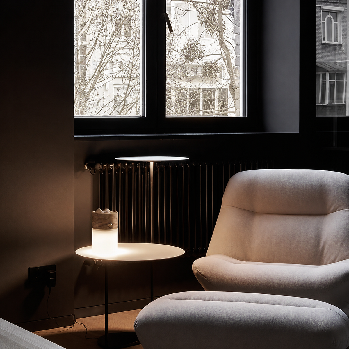 Wander Leather Handle Table Lamp