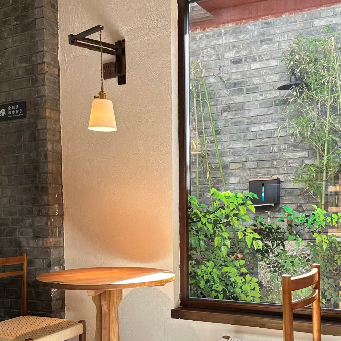 Luma Modern Wall Sconce